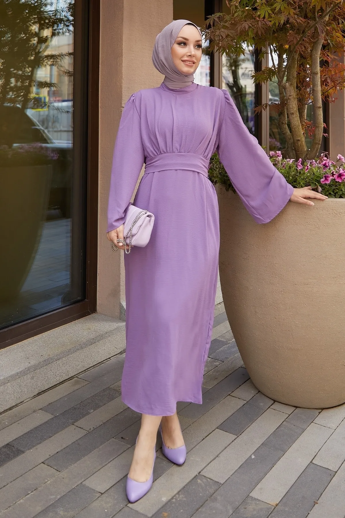 InStyle  Rina Ayrobin-Kleid mit Gürtel – Flieder
