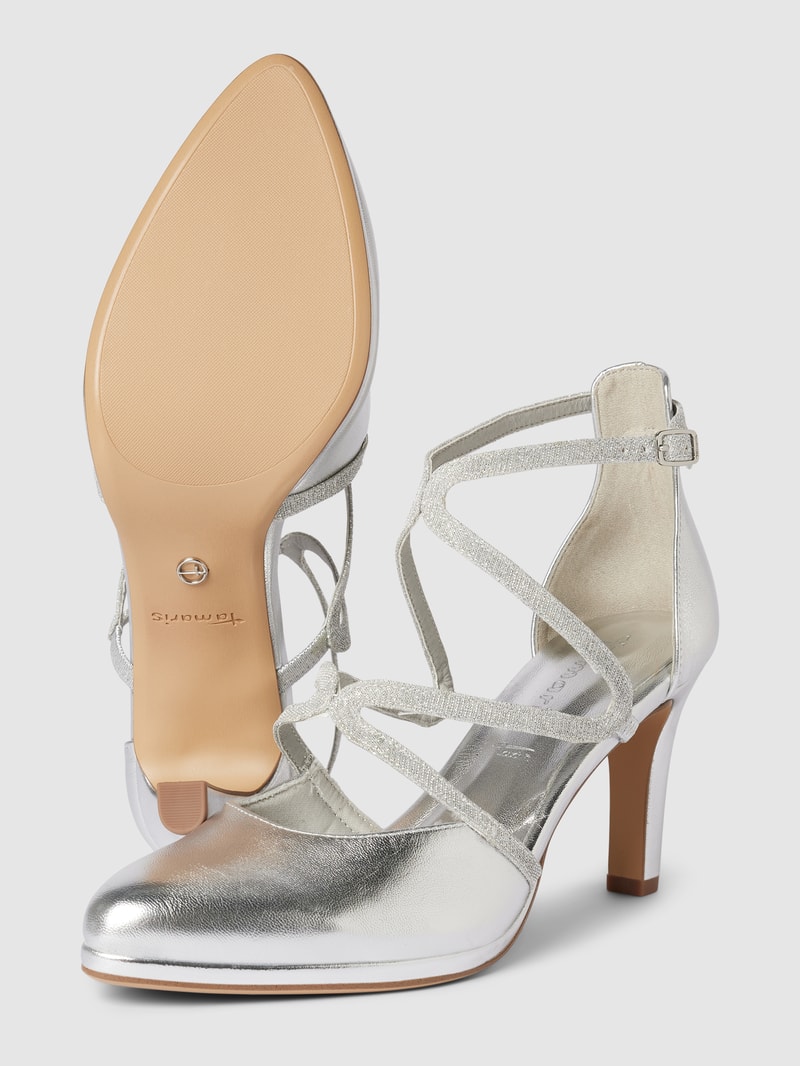 Pumps mit Riemchen in silber
