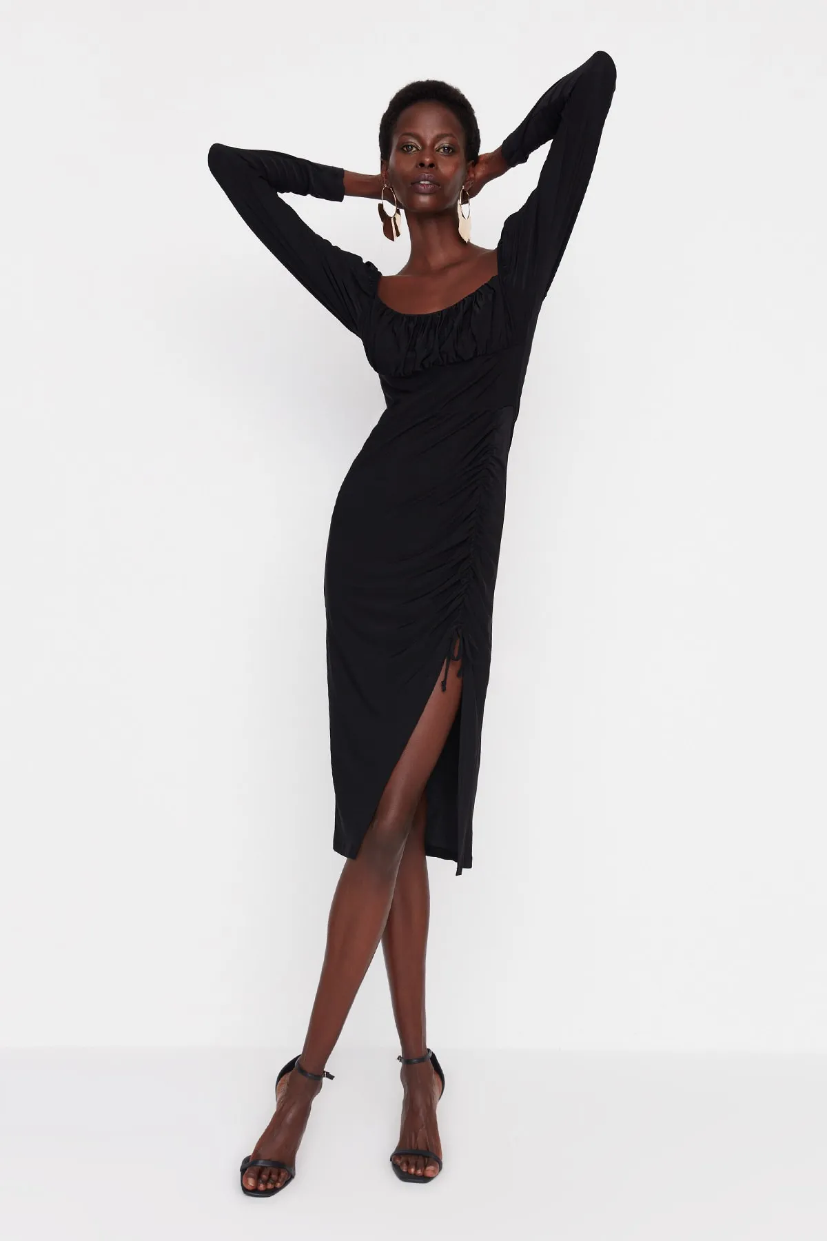 Trendyol Collection  Schwarzes, detailliertes, gestricktes, elegantes Abendkleid TPRAW23EL00236