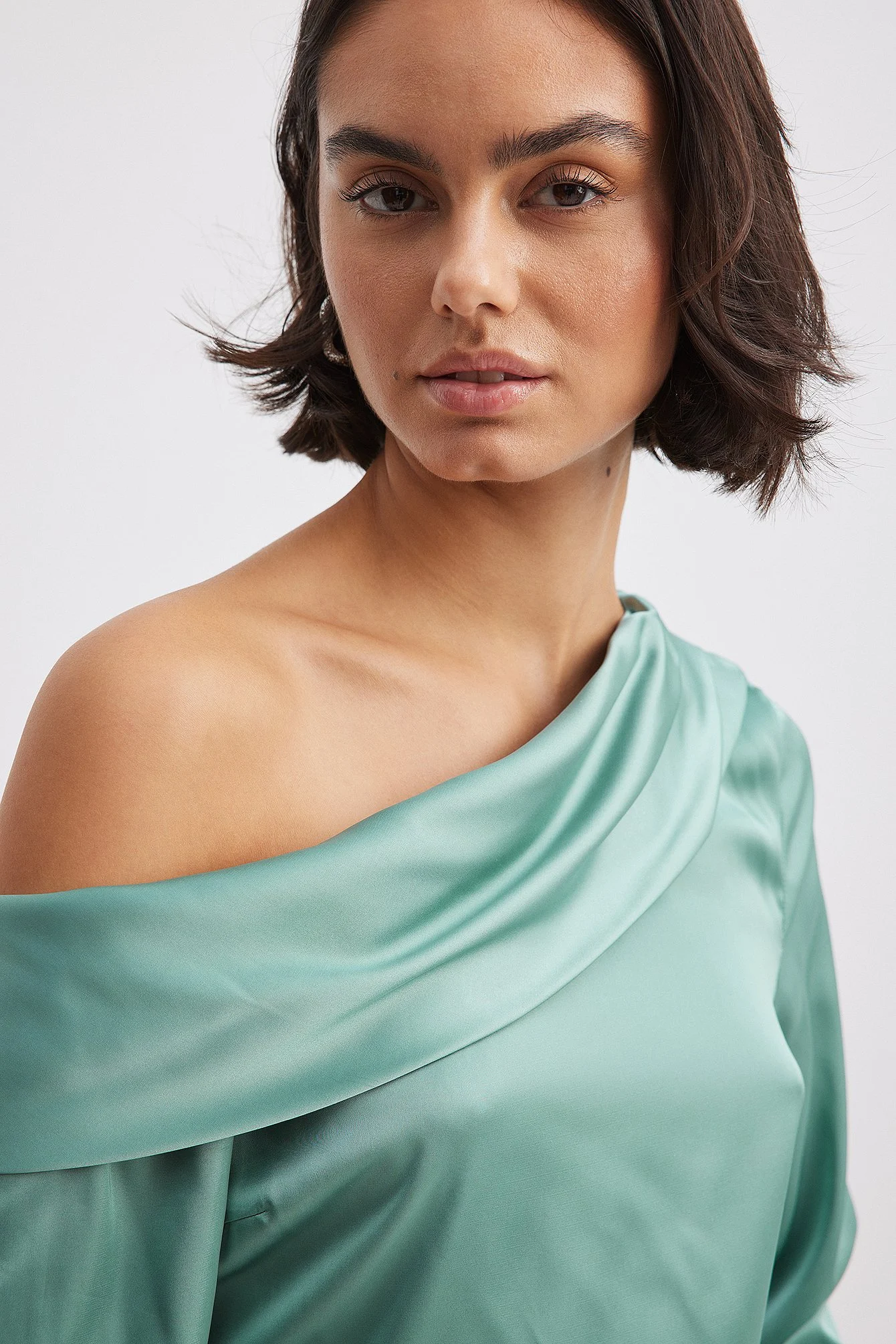 Drapiertes One-Shoulder-Shirt