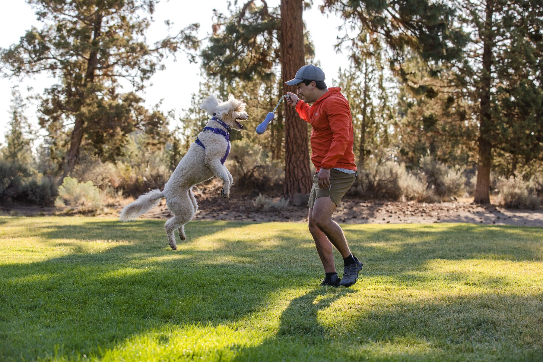 Ruffwear Frisbees & Wurfspielzeug Ruffwear Gourdo™ Spielzeug L grün