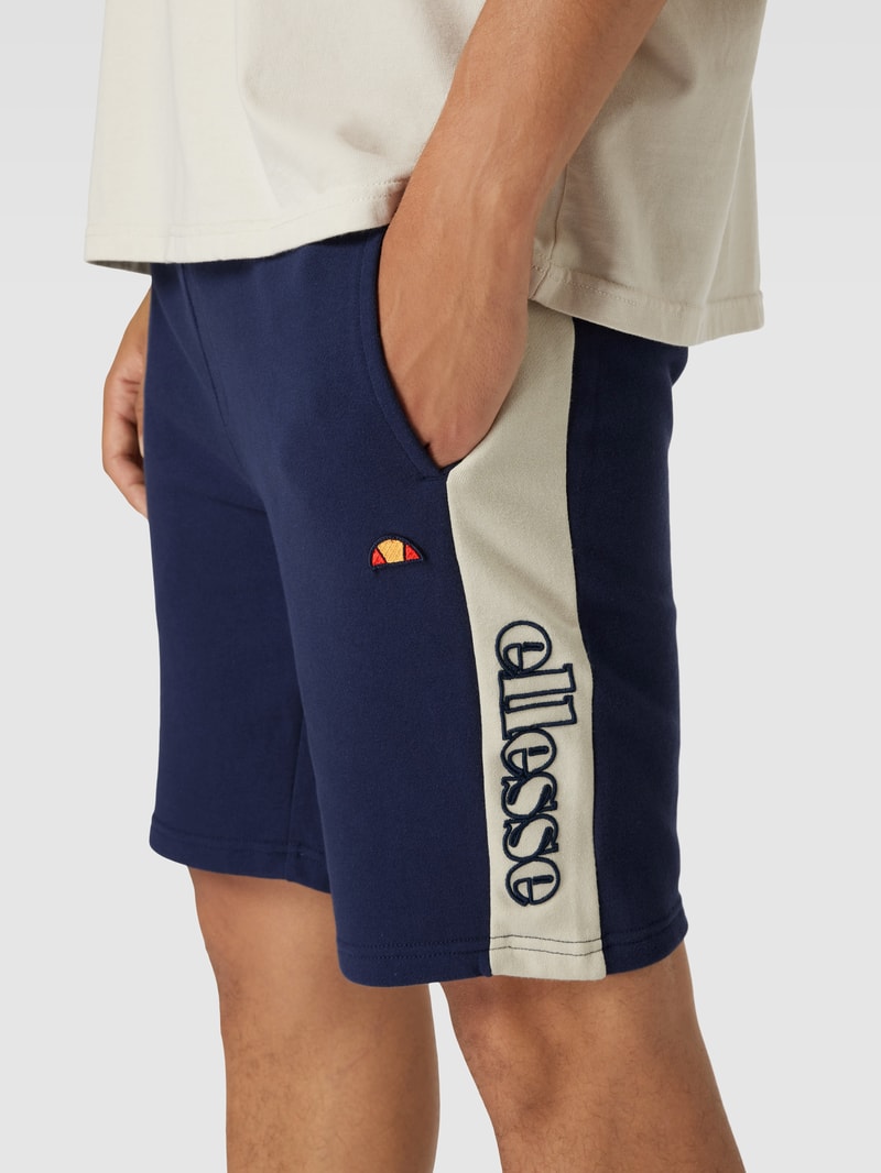 Sweatshorts mit Label-Applikation Modell 'Lallio' in marineblau