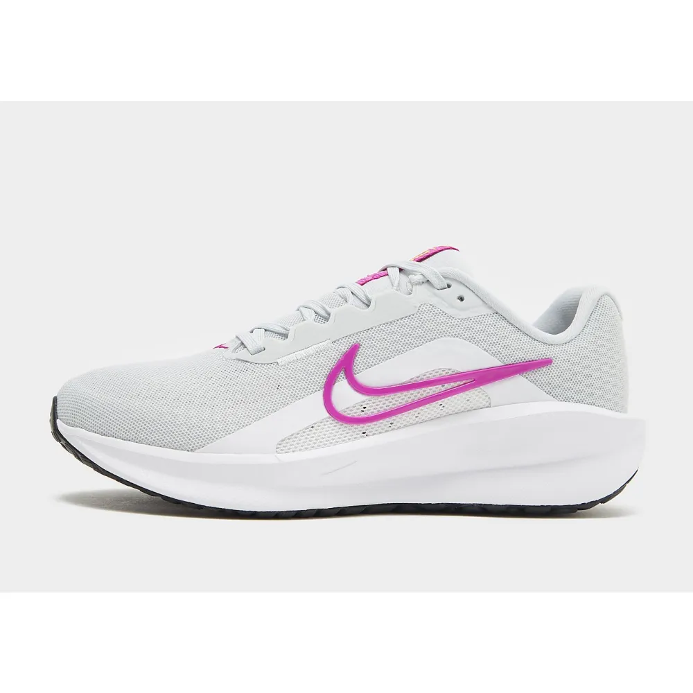 Nike Downshifter 13 FD6476-009 / grau