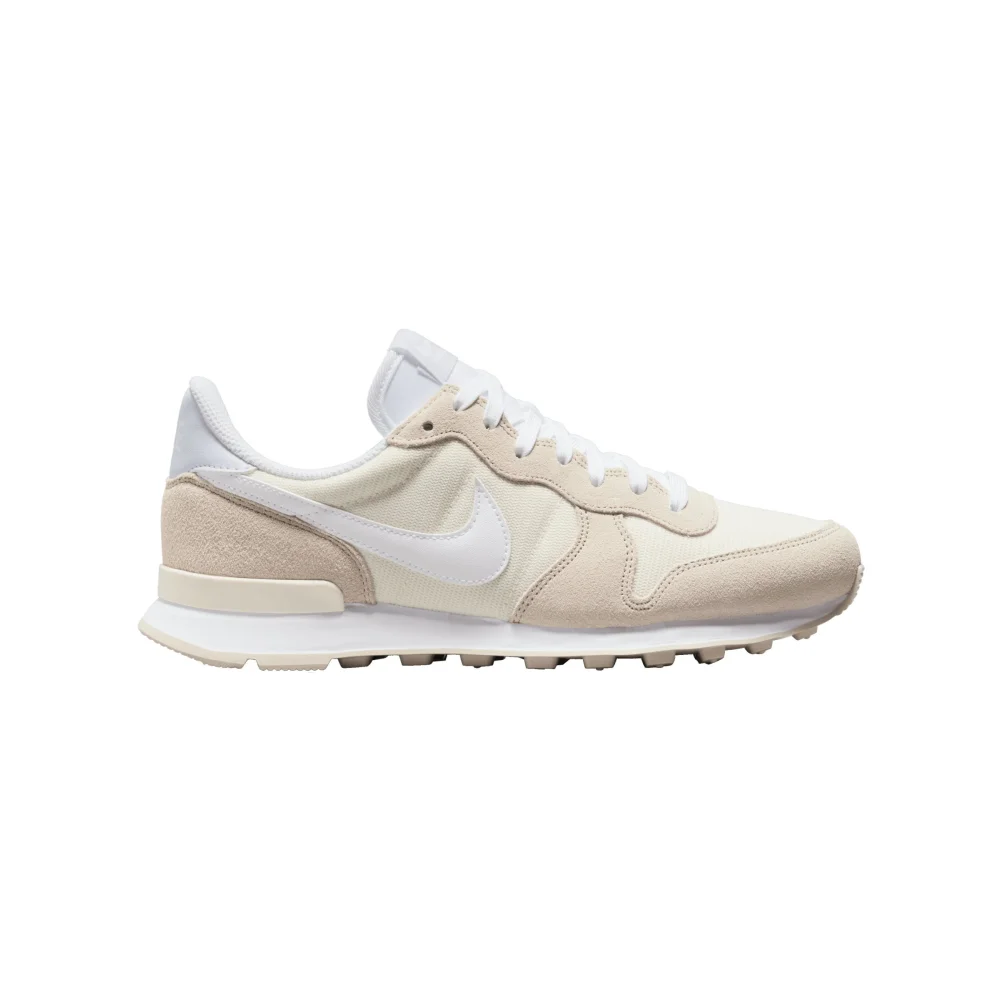 Nike WMNS Internationalist FJ4744-100 / braun