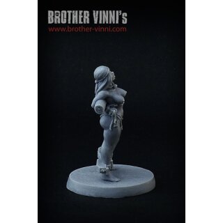 Gipsy prisoner (28 mm)
