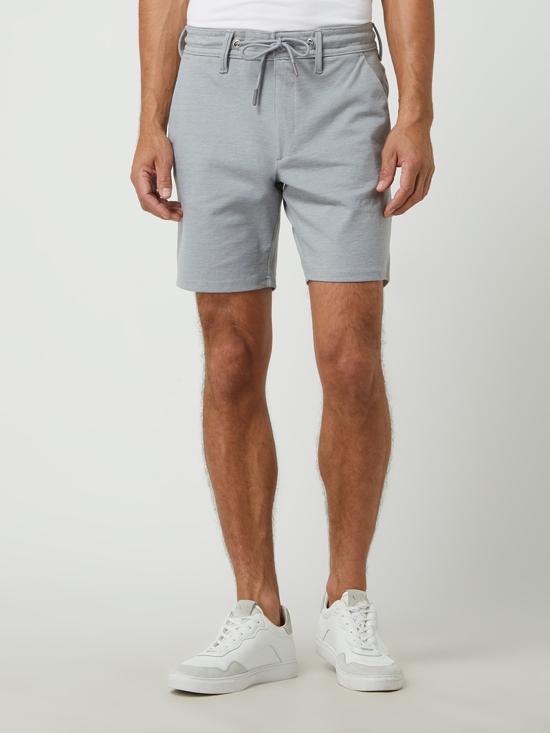 Slim Fit Chino-Shorts mit Stretch-Anteil in hellgrau