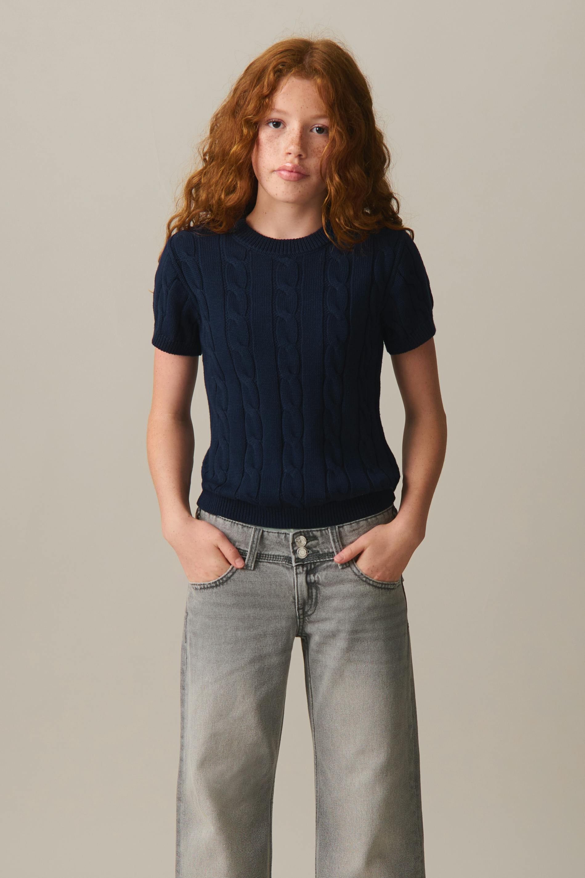 Y cable knitted top