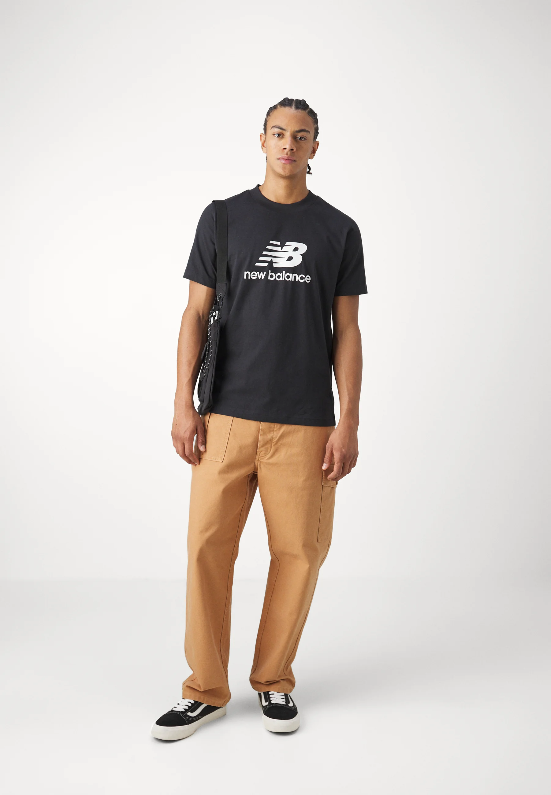 New Balance ESSENTIALS STACKED LOGO - Camiseta con estampado