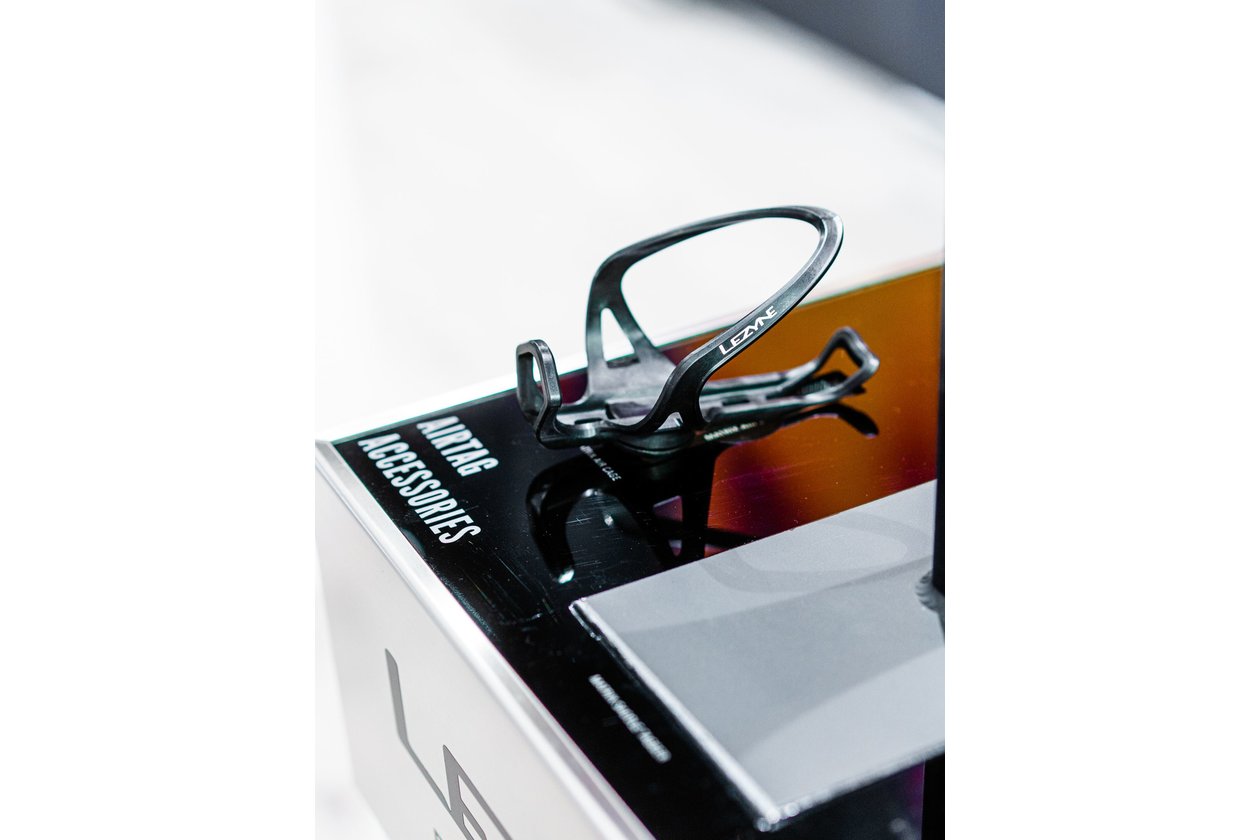Lezyne Matrix Air Cage Flaschenhalter fu00fcr AirTag