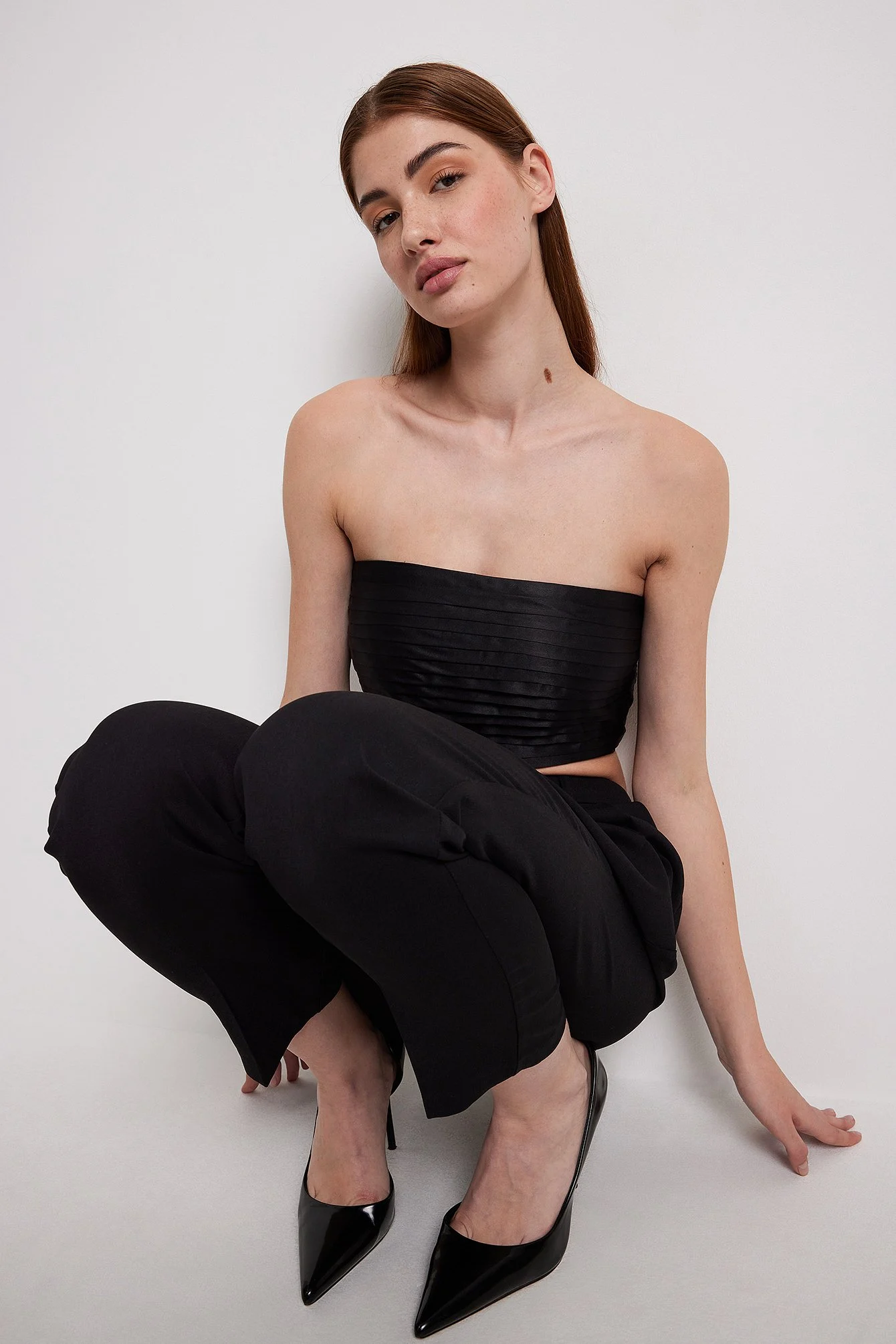 Satin Bandeau-top mit Rüschen vorne