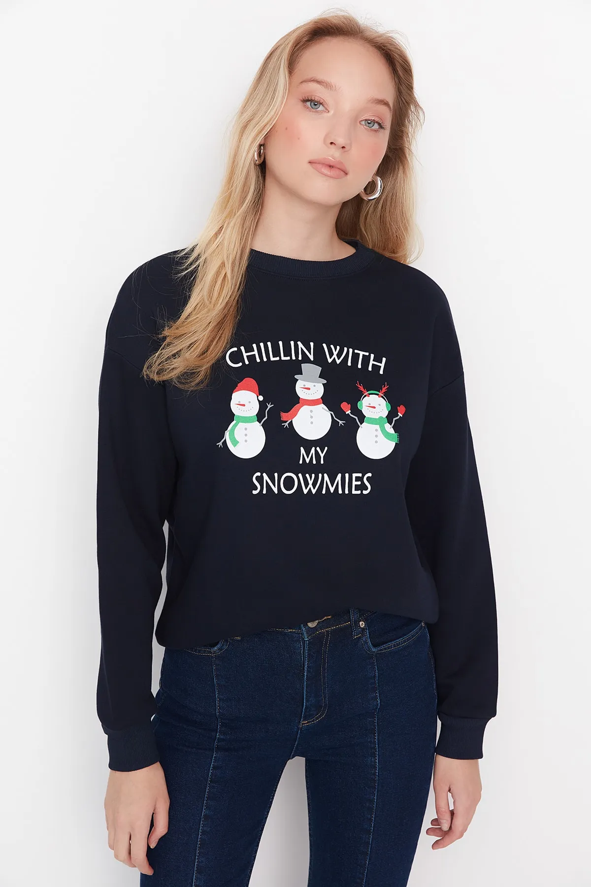 Trendyol Collection  Marineblaues bedrucktes Basic-Sweatshirt aus dickem Fleece innen TWOAW23SW00436