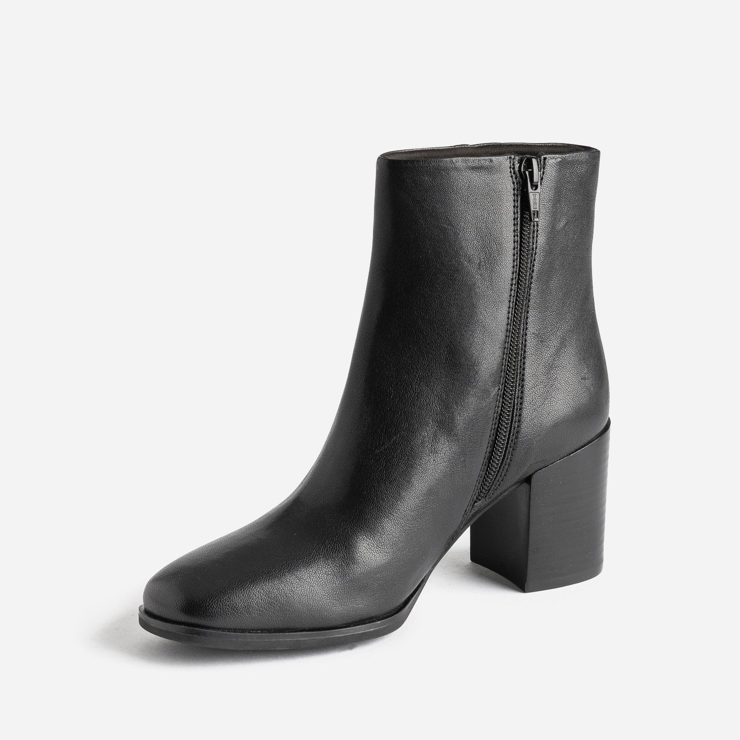 Boots noir en cuir à talon