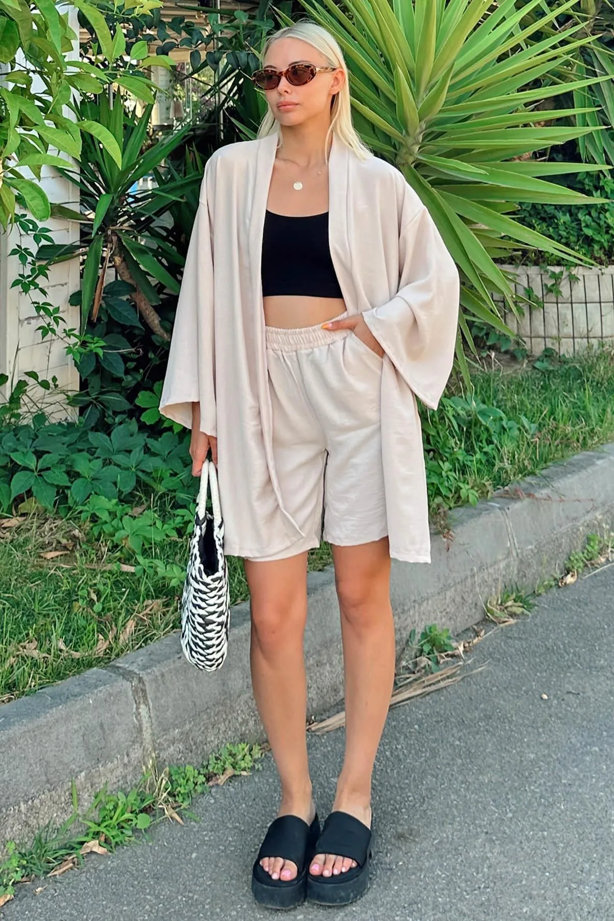 Swist  Beige Kimono-Shorts Damen Ayrobin Bottom-Top-Set