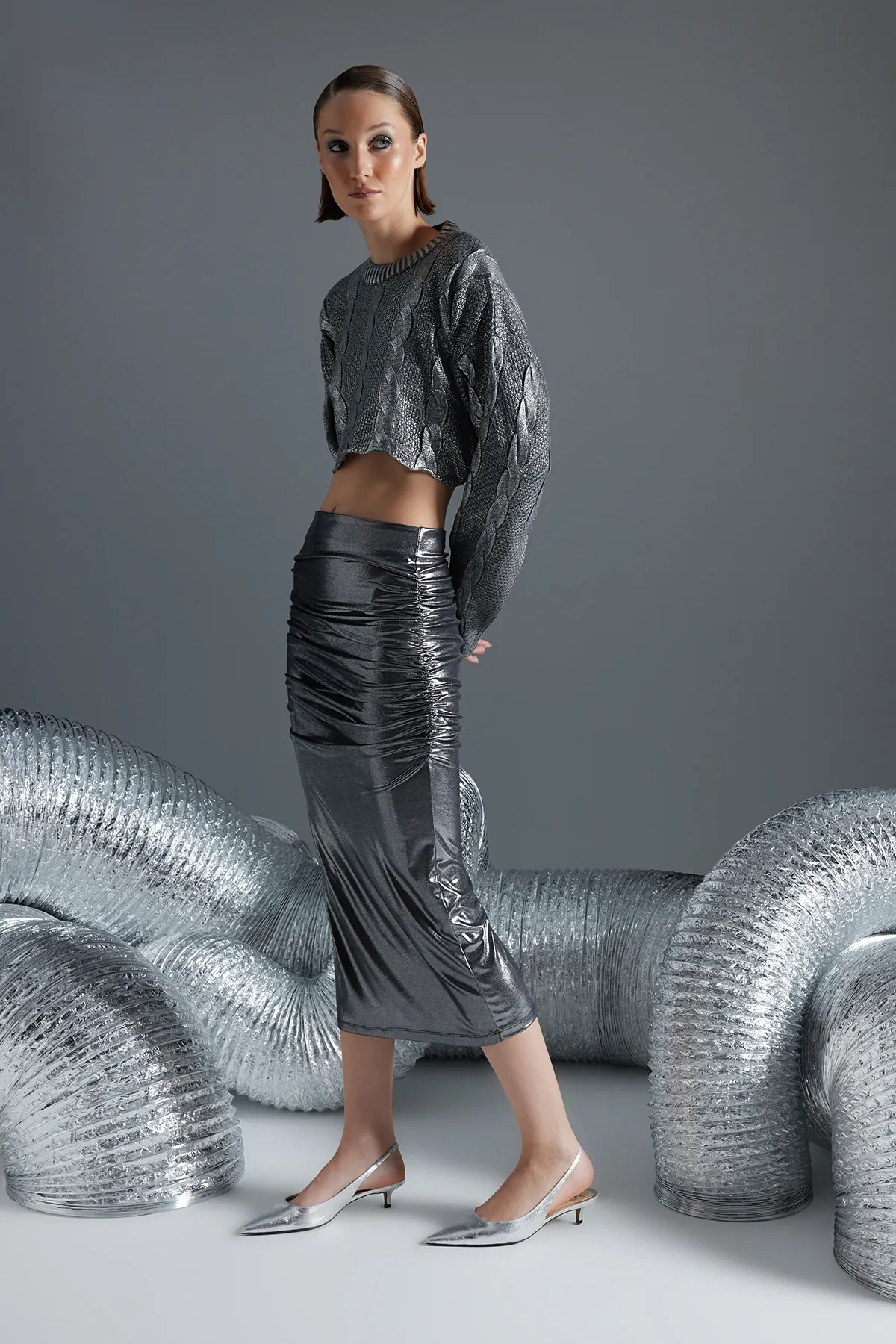 Trendyol Collection  Anthrazitfarbener Rock im Metallic-Look TPRAW24ET00019