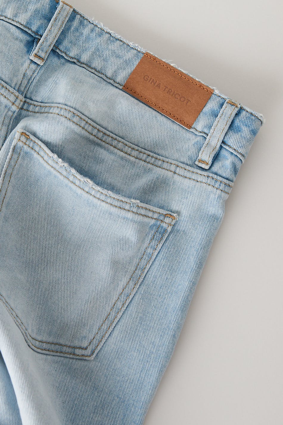 Straight jeans
