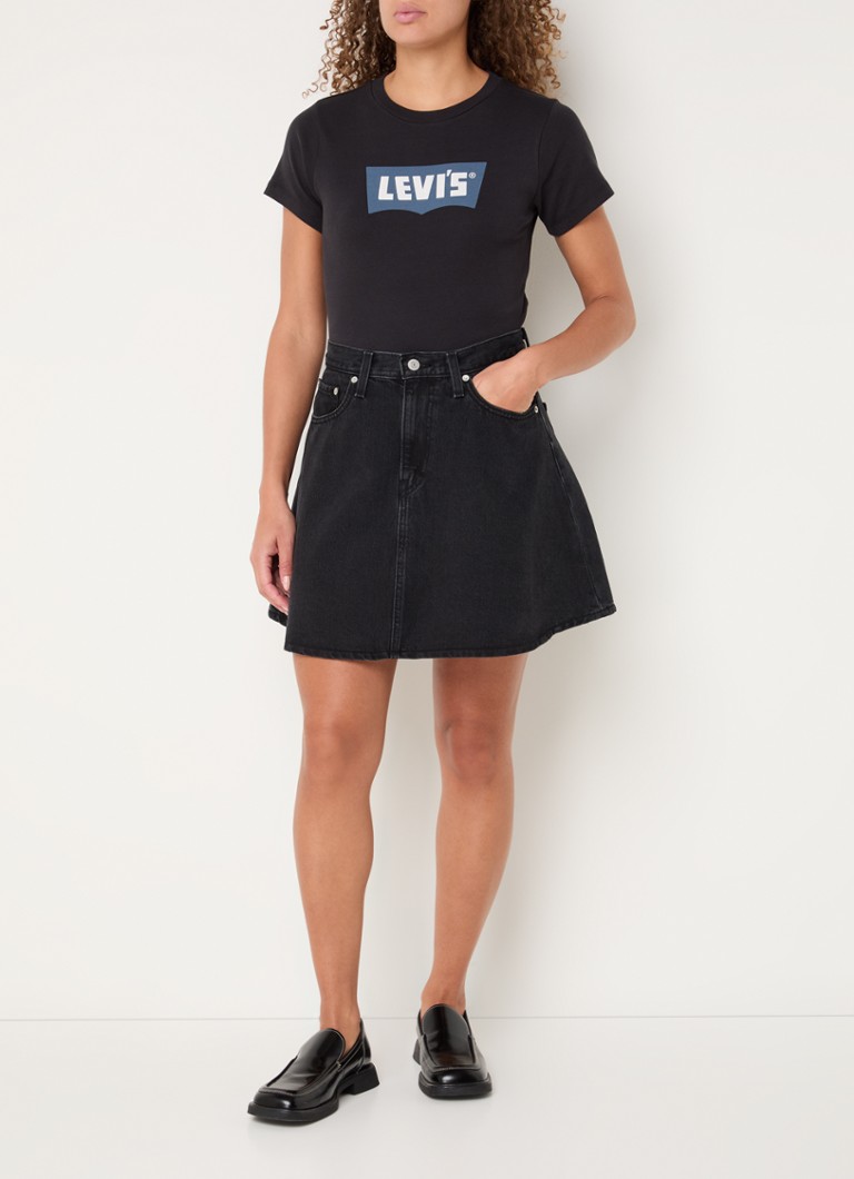 Mini spódniczka jeansowa Levi's z kieszeniami bocznymi