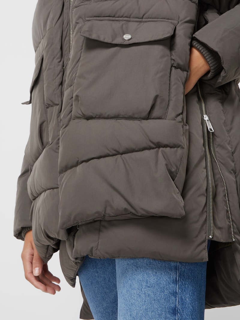 Steppjacke mit Pattentaschen Modell 'LYNDON' in dunkelgrün
