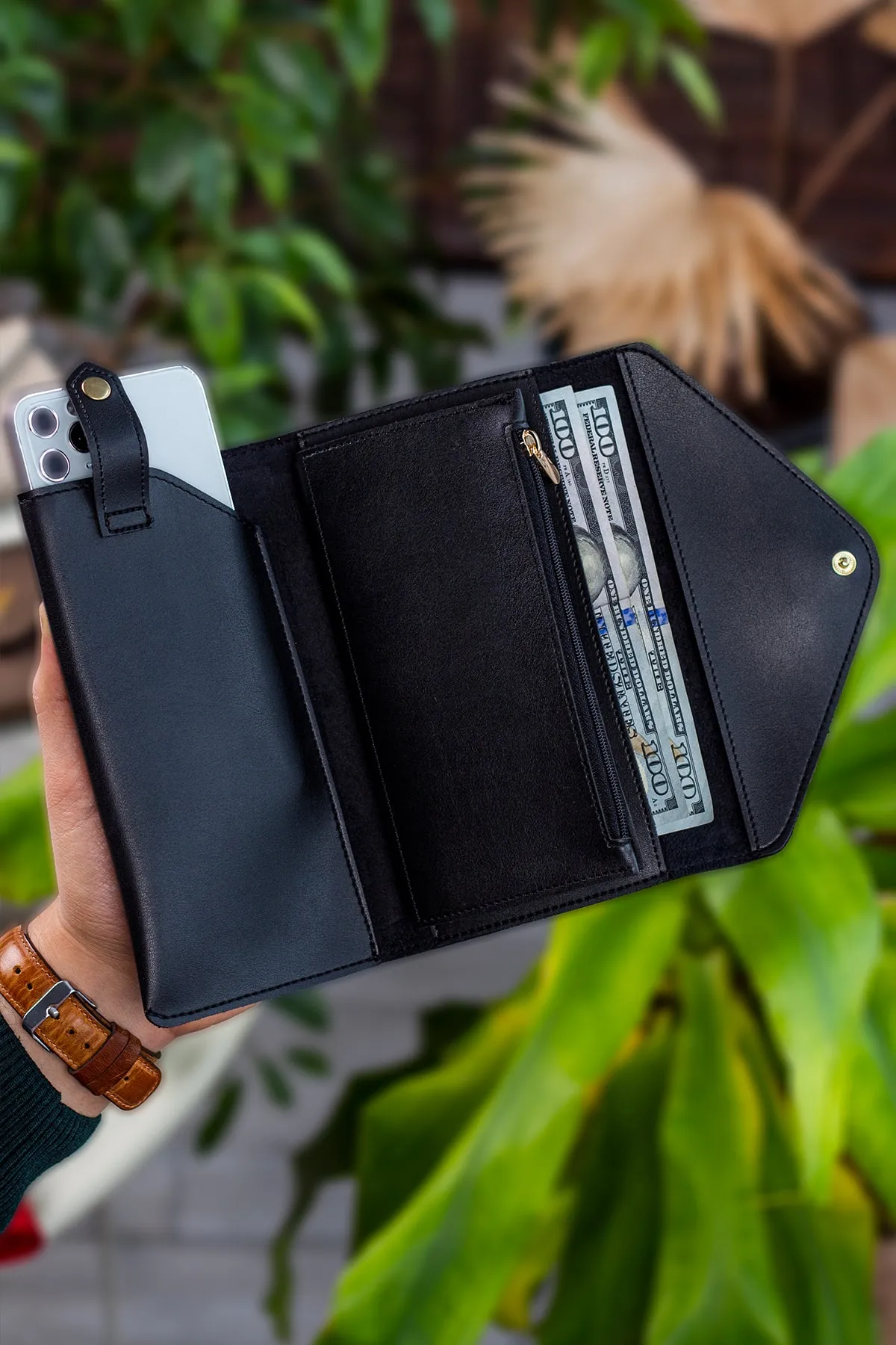 Garbalia  Schwarze Damenbrieftasche im Umschlagmodell mit Telefon- und Münzfächern
