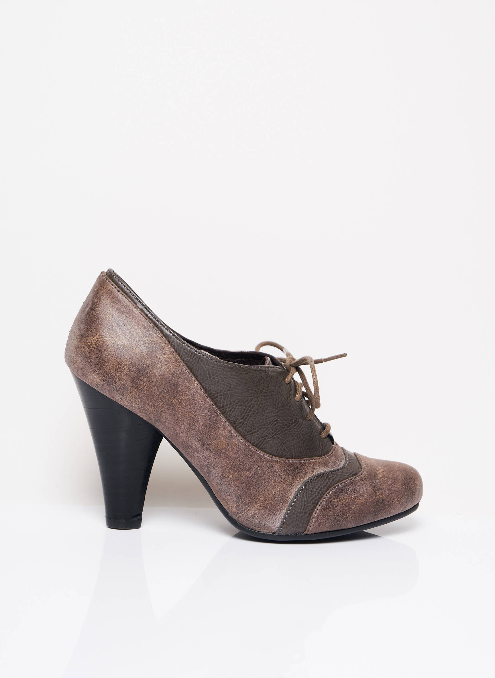 Elue Par Nous Derby Femme couleur gris