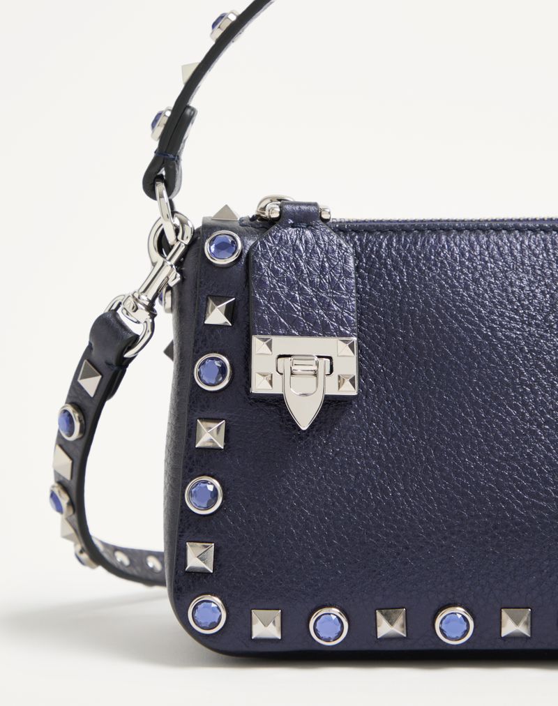 Valentino Garavani Rockstud Lille Skuldertaske i Lamineret Kalveskind med Cabochonsten