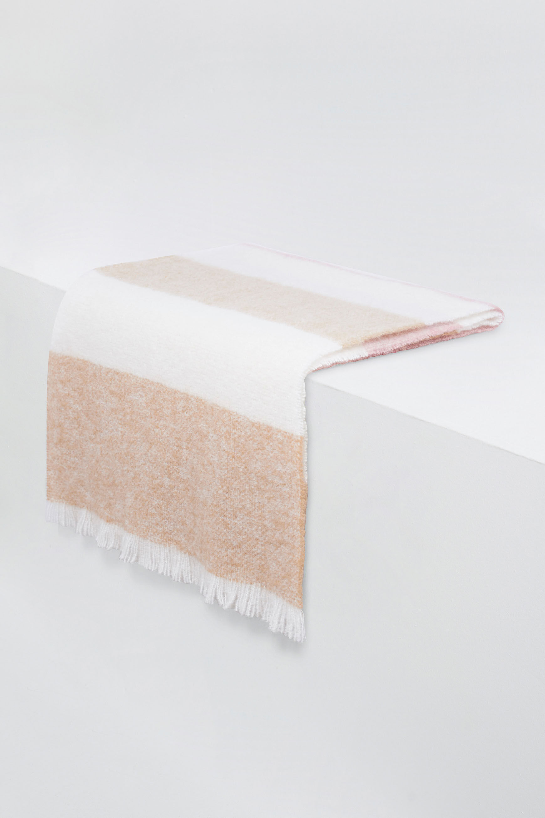 echarpe kera rose clair femme