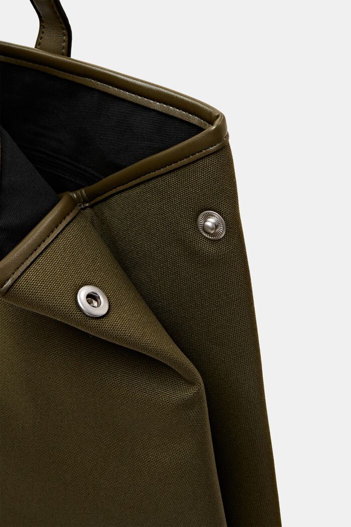 Canvas Tote mit Details in Lederoptik