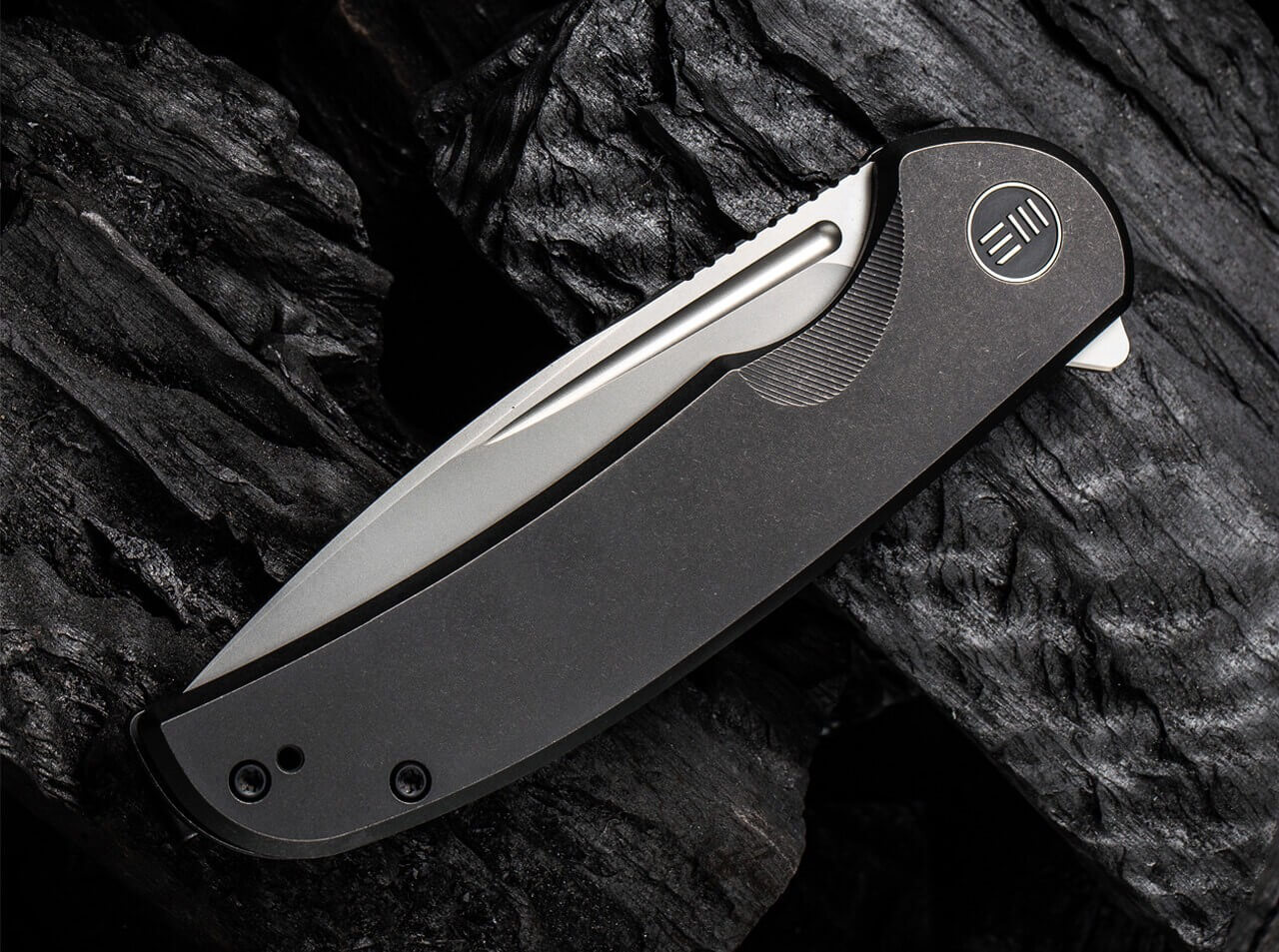 Beacon Titanium Black