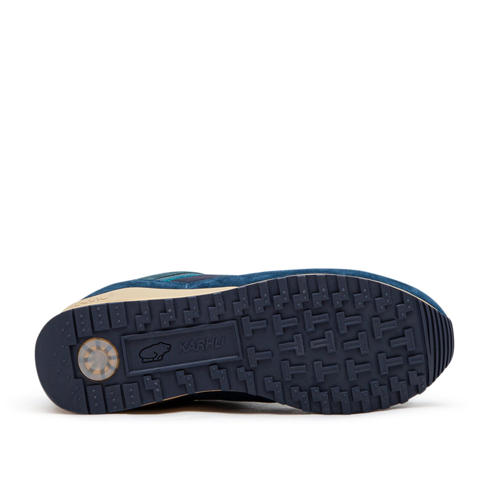 Karhu Synchron Classic F802680 / blau