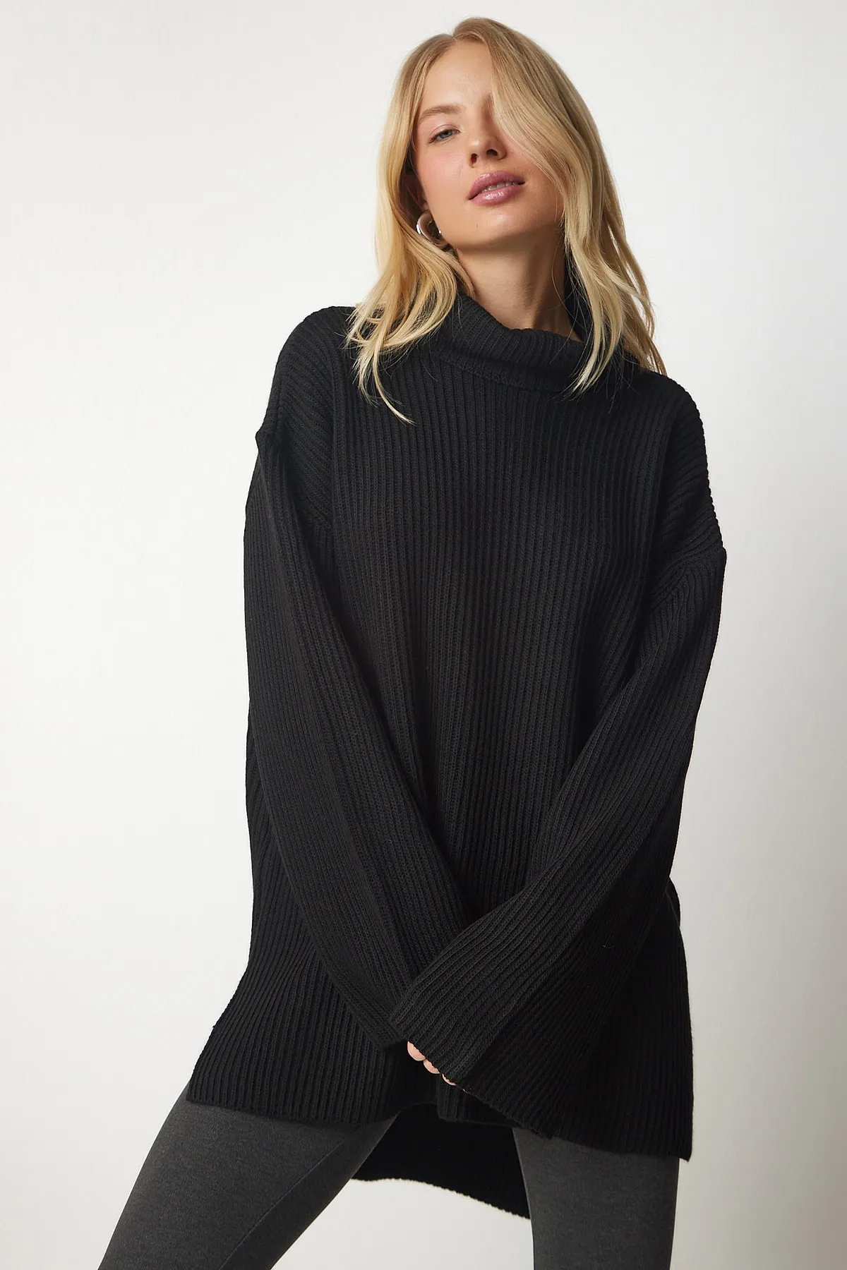 Happiness İstanbul  Schwarzer Rollkragenpullover in Übergröße für Damen YY00164