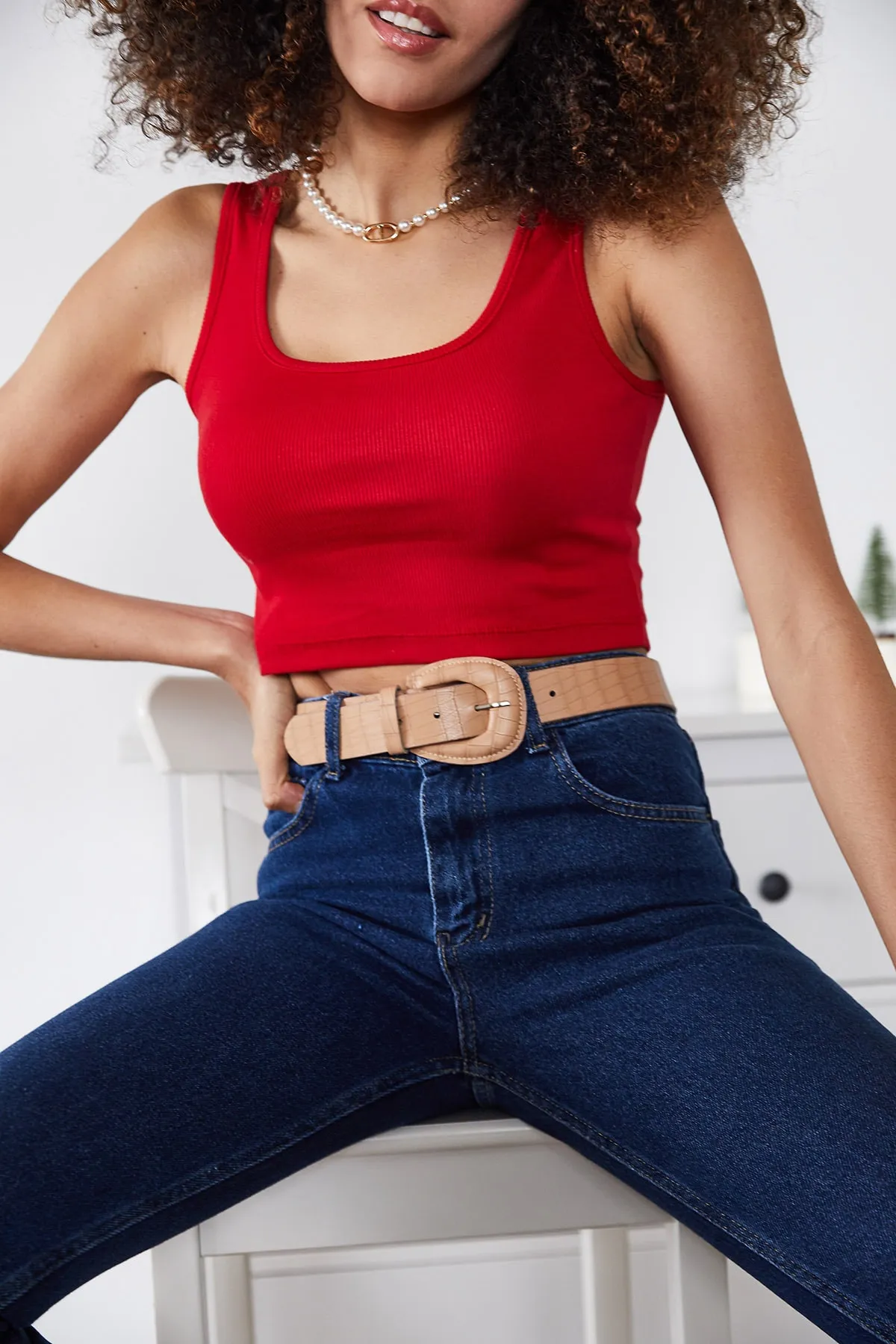 XHAN  Rotes Damen-Unterhemd mit U-Ausschnitt Athlete 1KZK2-11362-04