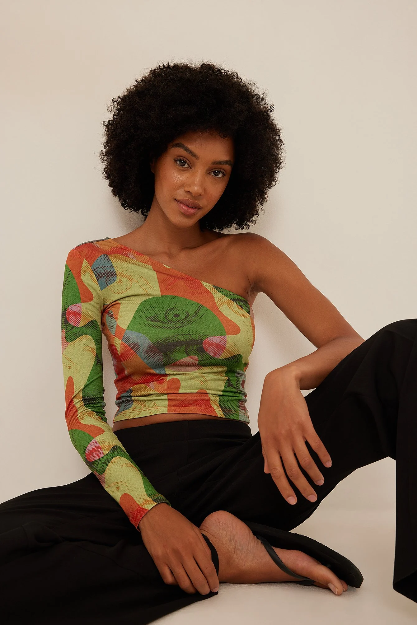 Bedrucktes One-Shoulder-Top