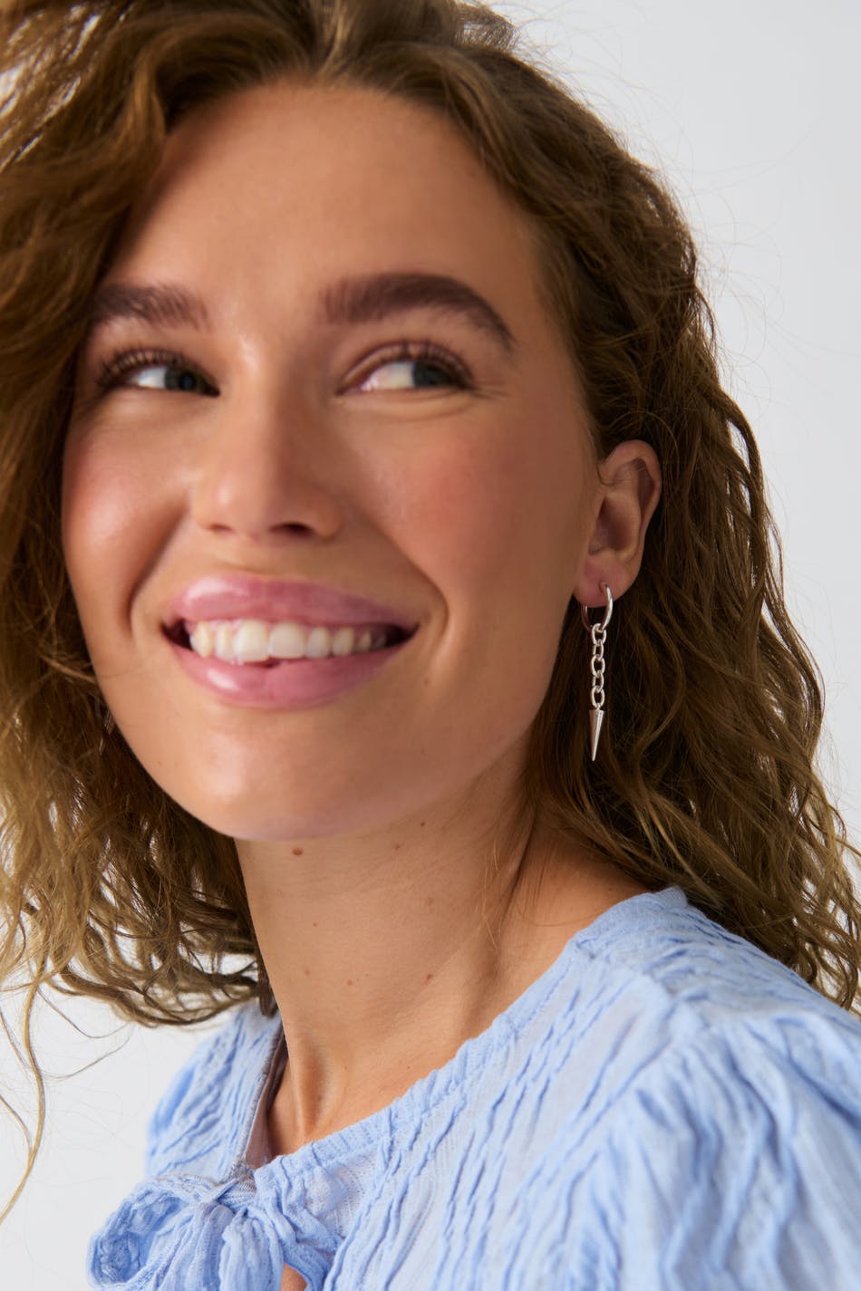 Spike chain earrings