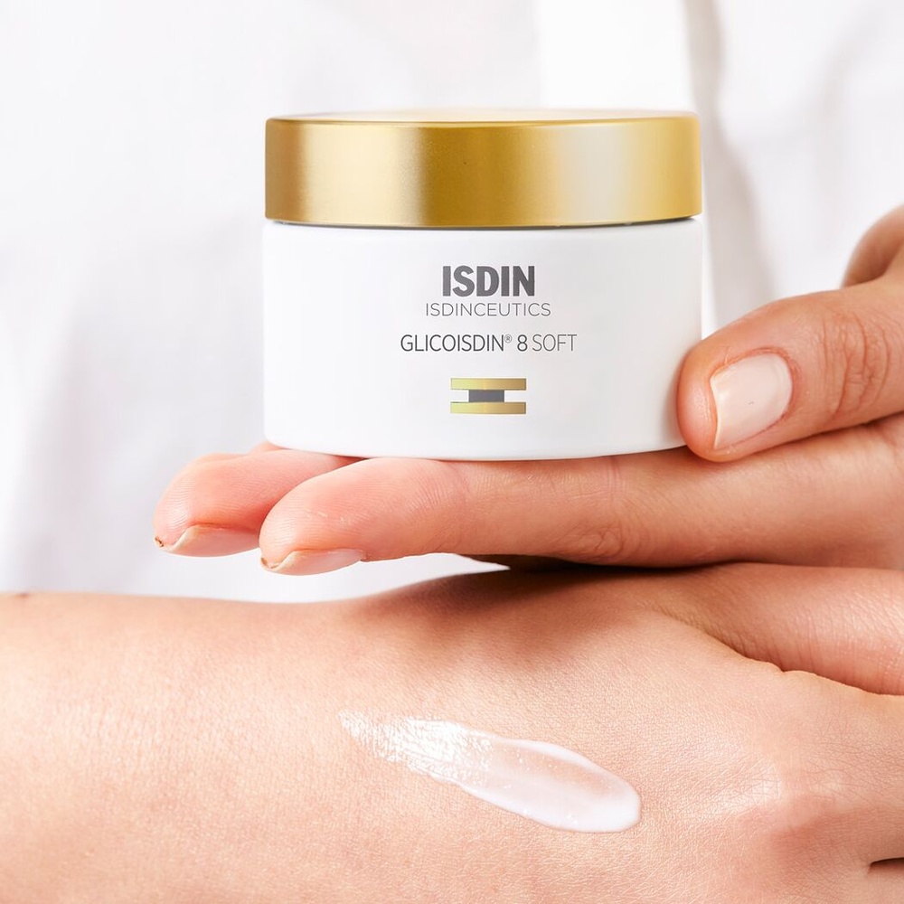 isdin Glicoisdin 8 Soft Gel visage effet peeling