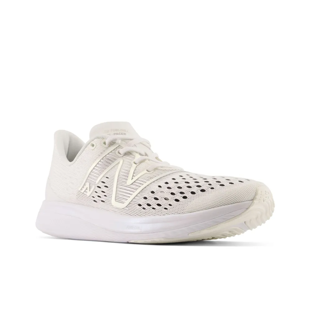 New Balance FuelCell SuperComp Pacer WFCRRCW / weiss