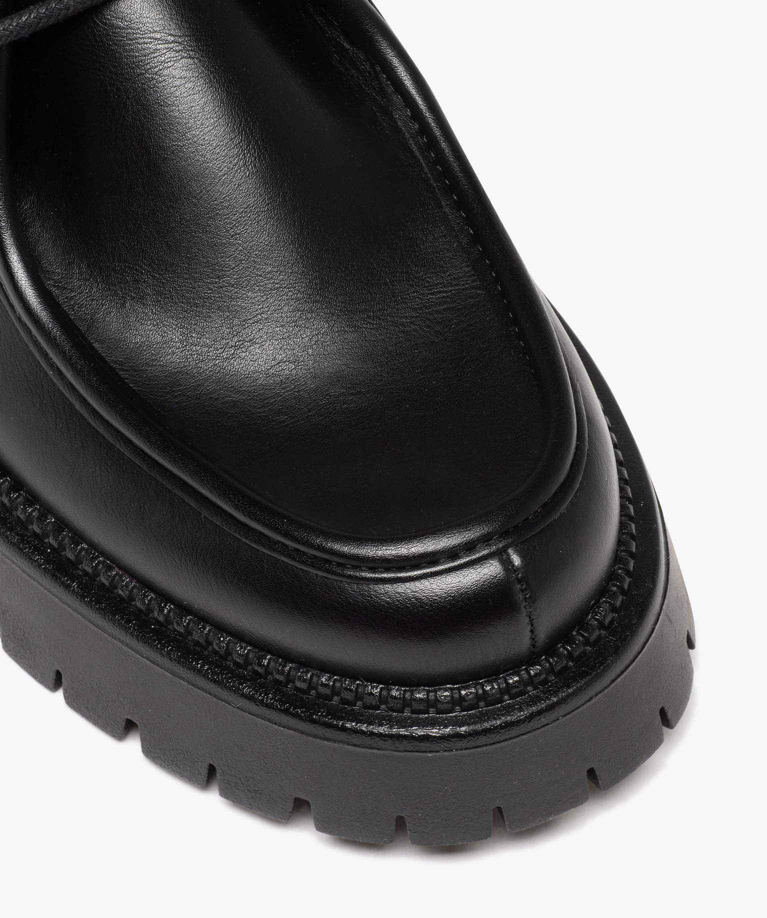 Derbies femme unis à semelle épaisse et crantée noir | GEMO