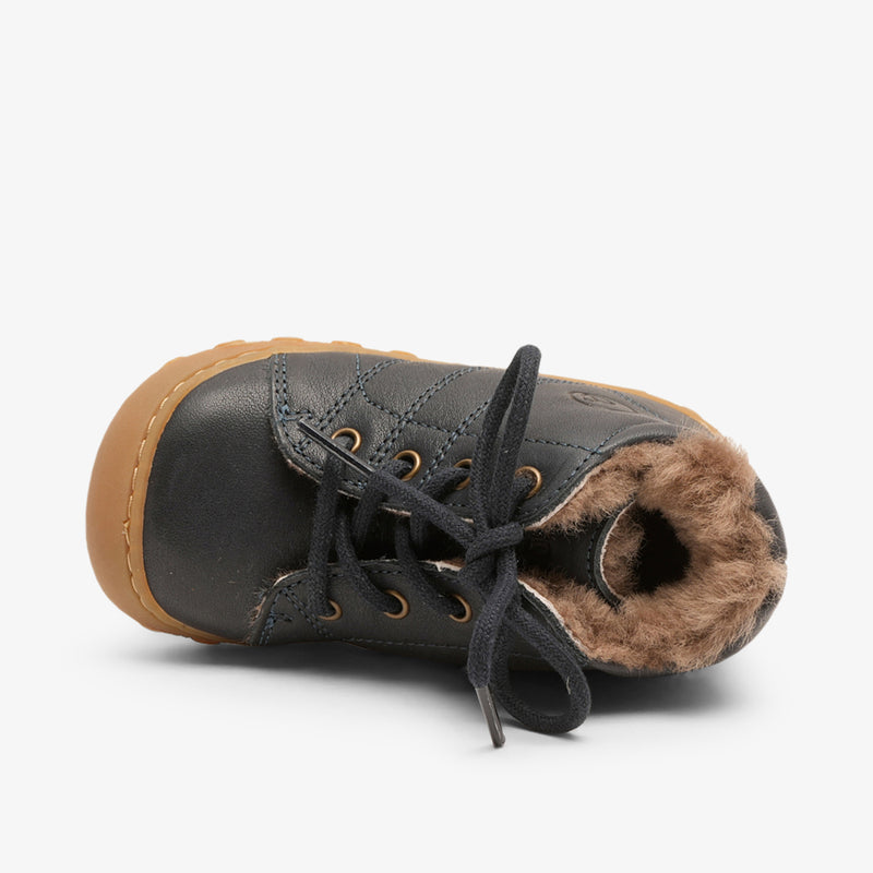 barefoot hale l lamb ocean - Blau