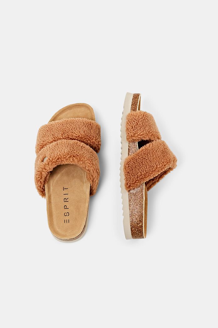 Pantolette in Fell-Optik