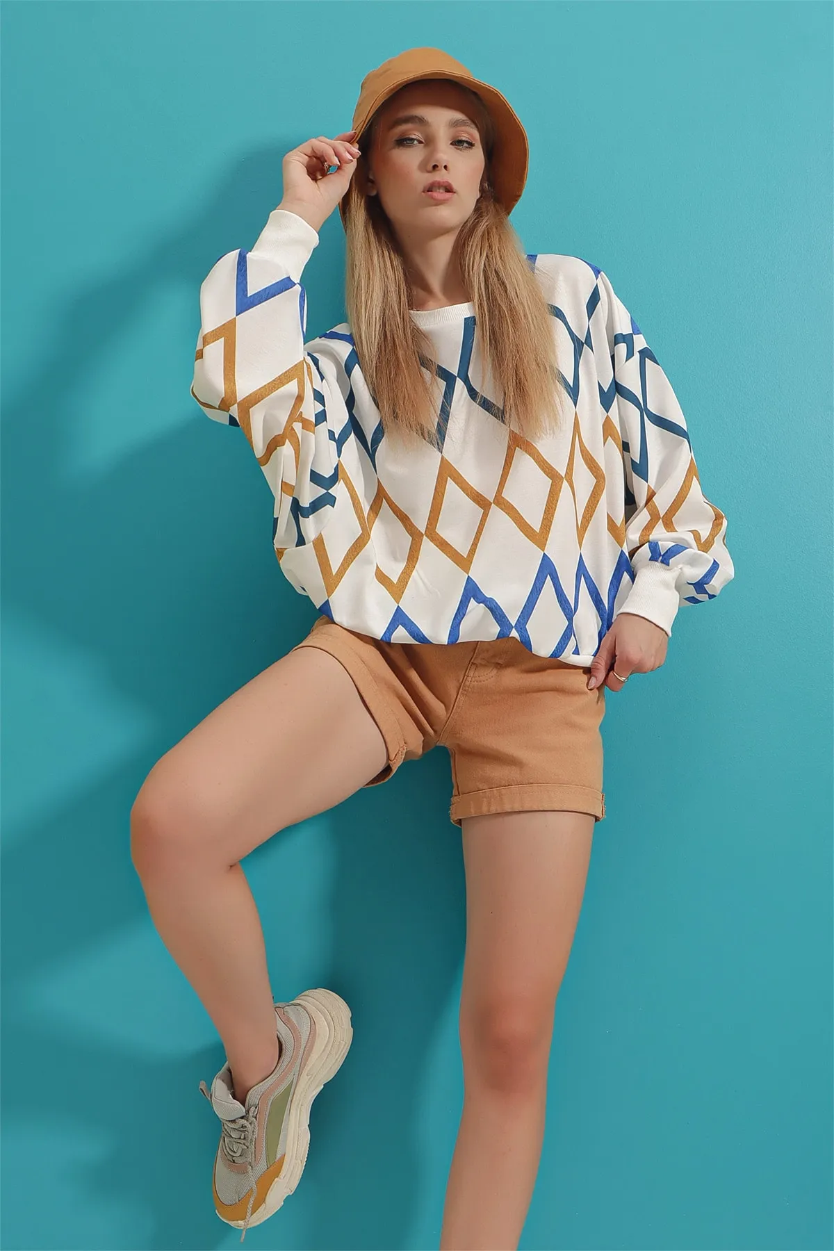 Trend Alaçatı Stili  Sweatshirt - Mehrfarbig - Oversized