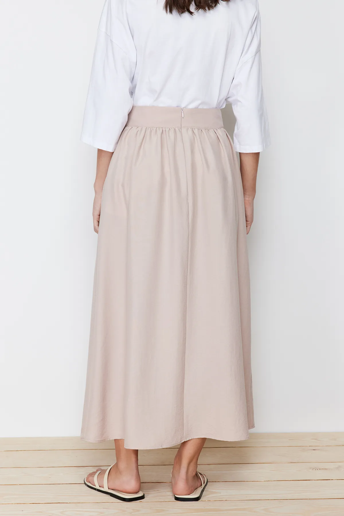 Trendyol Modest  Beiger, schlichter, ausgestellter Webrock TCTSS24EE00004