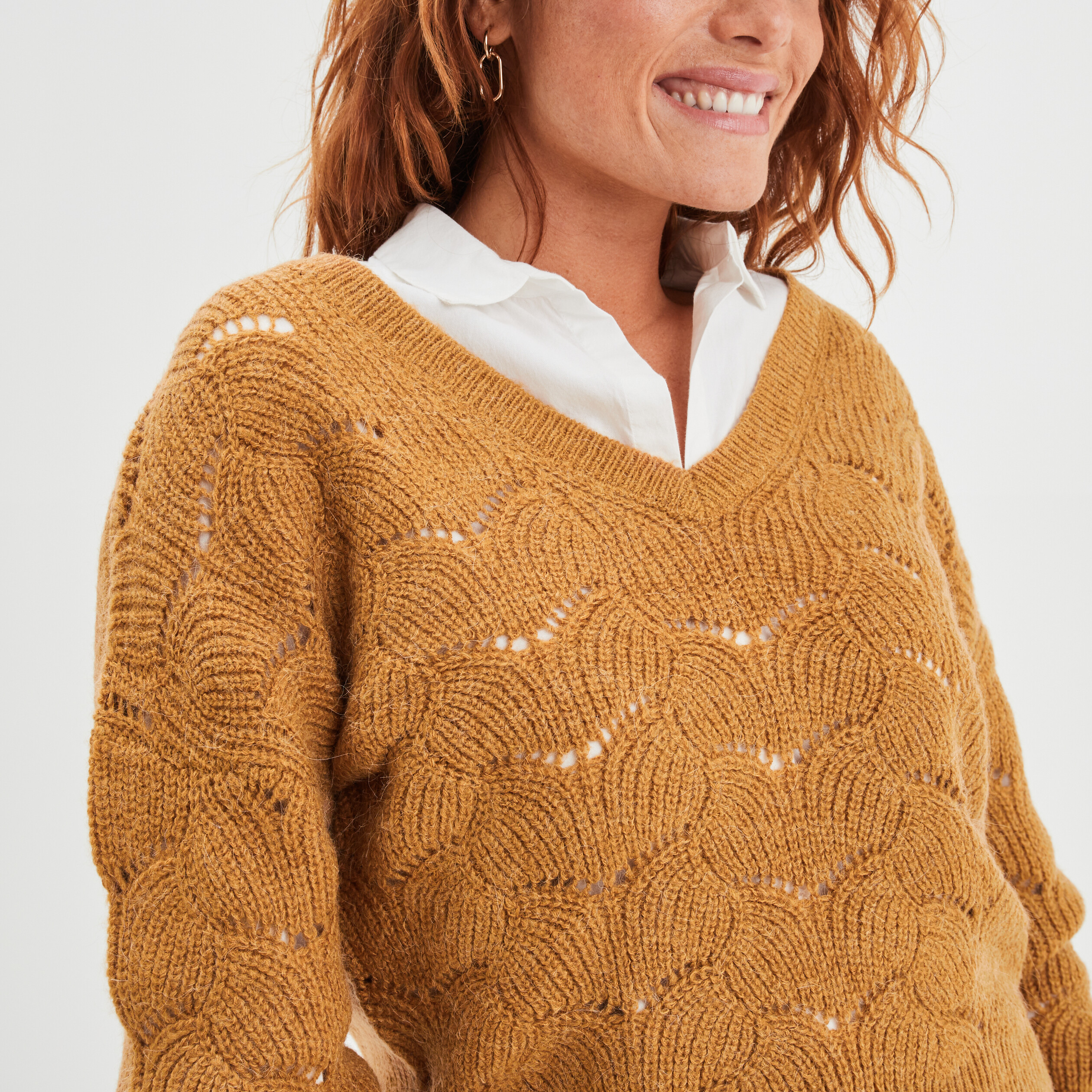 Pull ajouré devant col en V jaune moutarde femme | La Halle