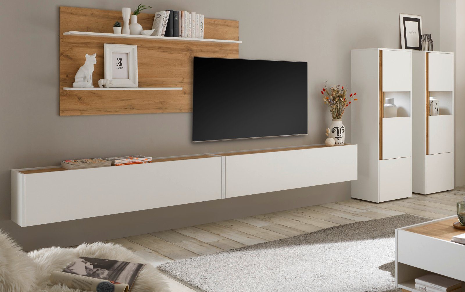 Furn.Design Wohnwand Center, (Set 5-teilig in weiß mit Wotan Eiche, 440 x 180 cm), mit Hänge-Lowboard