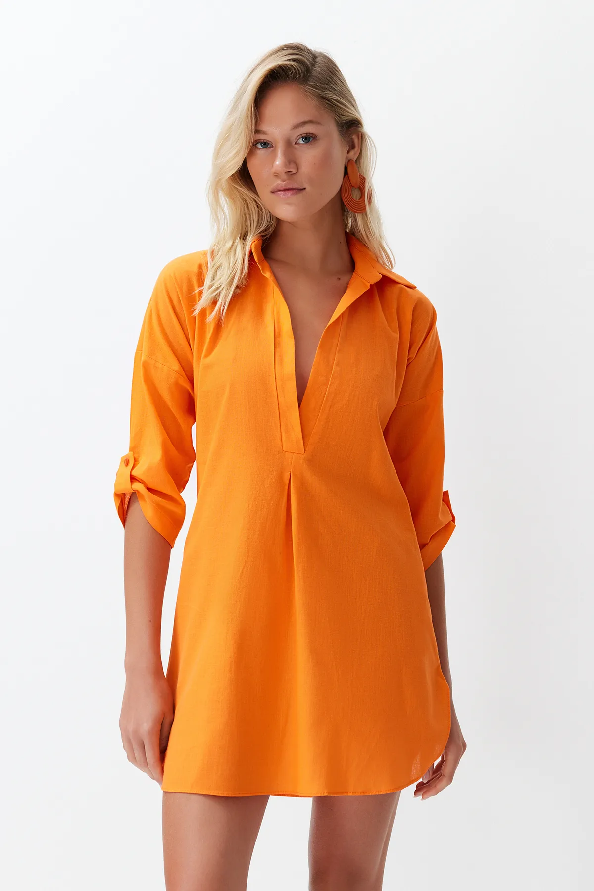 Trendyol Collection  Orangefarbenes, gewebtes Mini-Strandkleid aus 100 % Baumwolle TBESS21EL3979