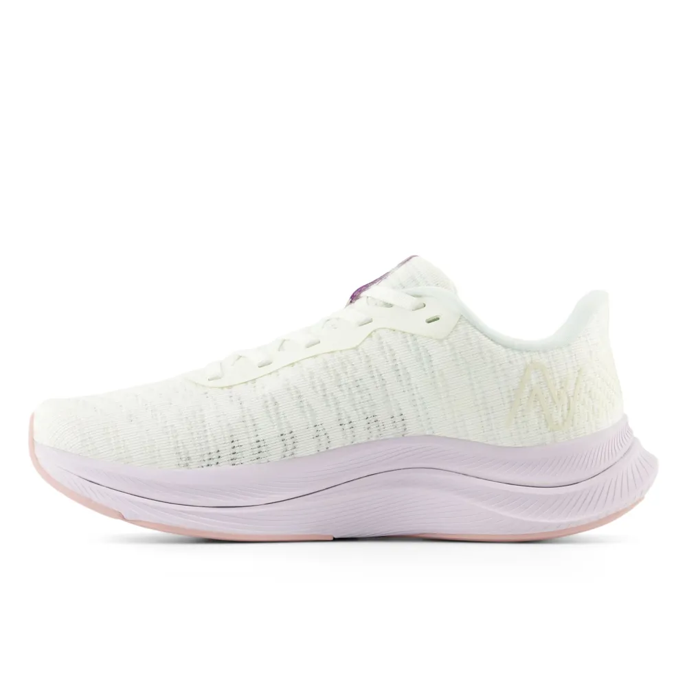 New Balance FuelCell Propel v4 WFCPRWV4 / weiss