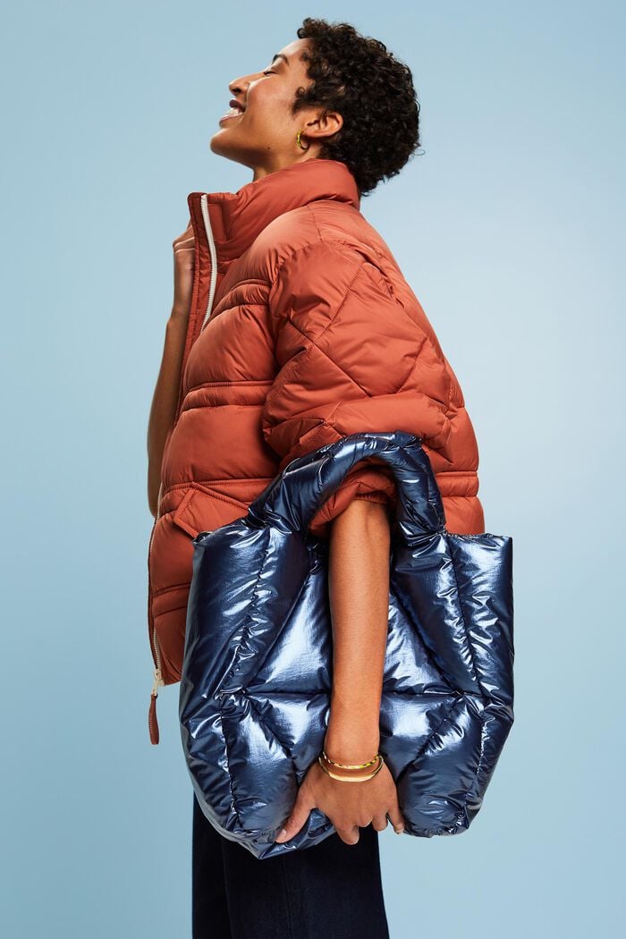 Gesteppte Tote Bag in Metallic-Optik