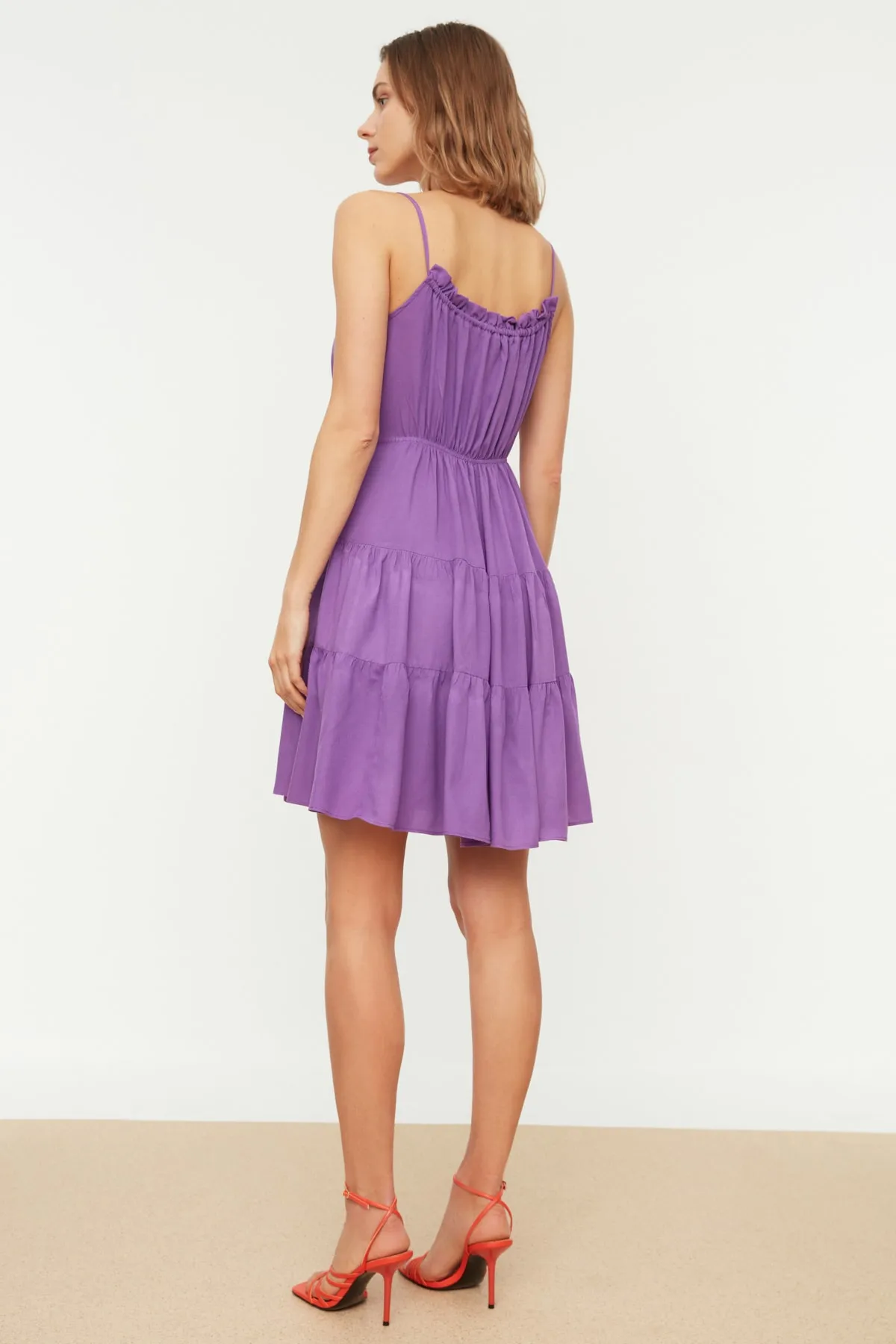 Trendyol Collection  Lilafarbenes Mini-Webkleid mit Skater-Trägern TWOSS20EL2679