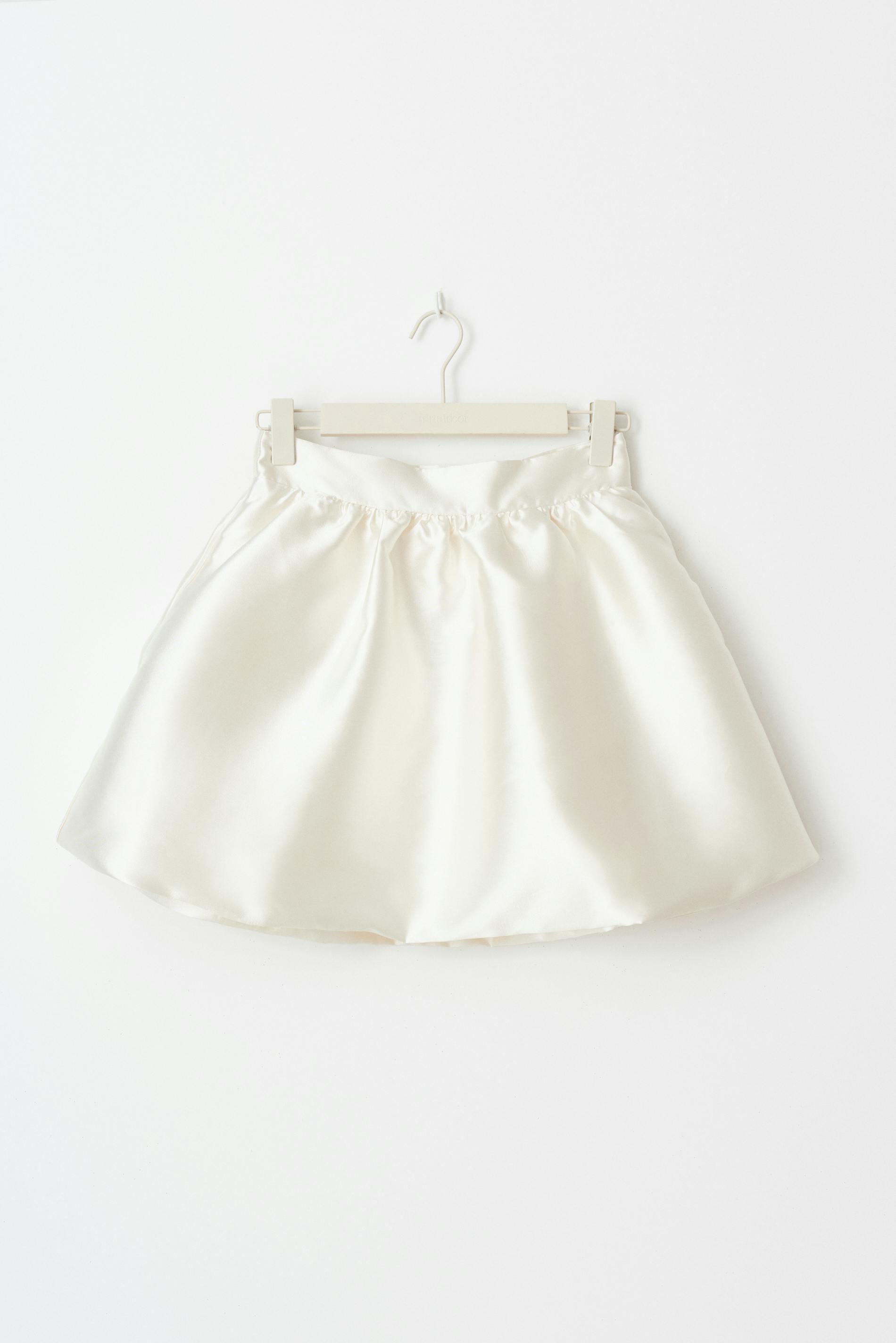Mini balloon skirt