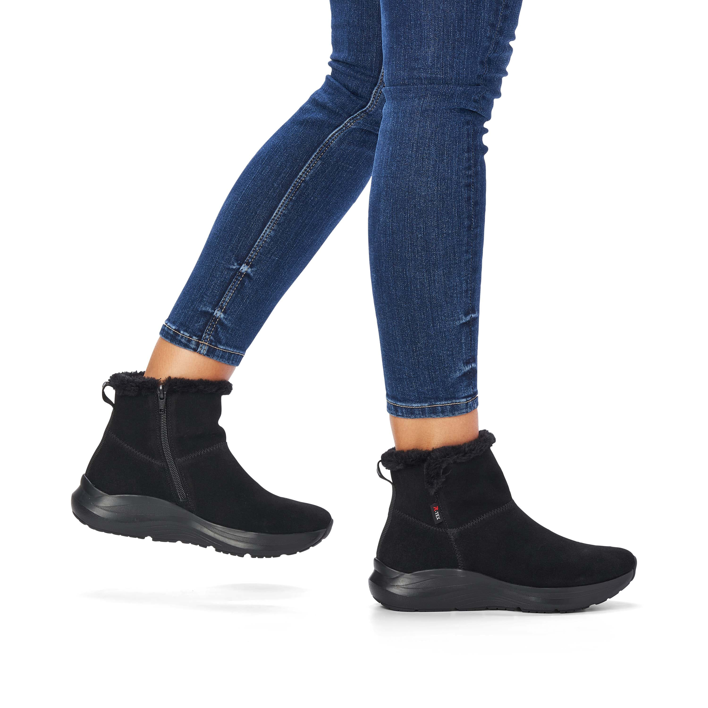 Rieker Damen Kurzstiefel midnight black