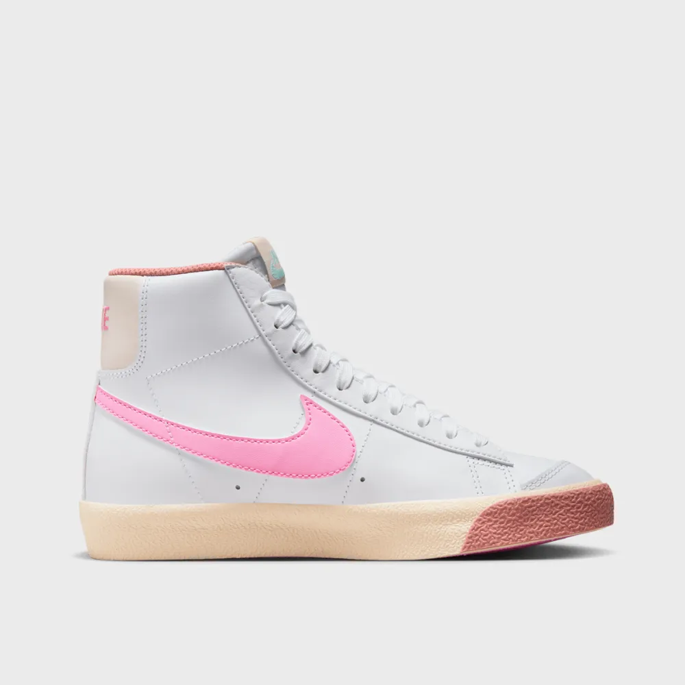 Nike Blazer Mid 77 GS DZ2900-100 / weiss