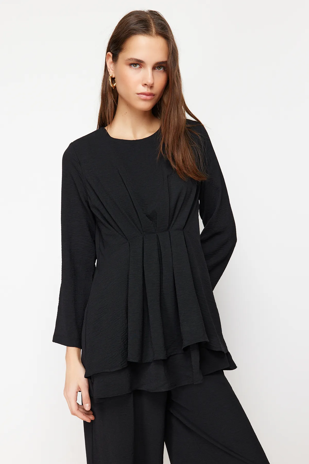 Trendyol Modest  Schwarzes Aerobin-Tunika-Set mit Kordelzug, Hose, gewebtem Unterteil und Oberteil TCTSS24US00009