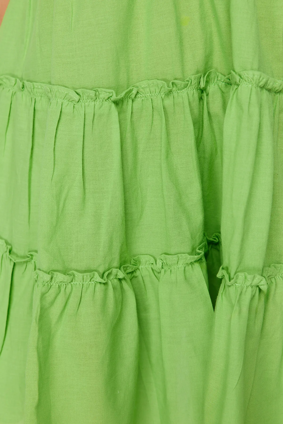 Trendyol Collection  Neongrünes Mini-Strandkleid mit gewebten Rüschen aus 100 % Baumwolle TBESS24EL00069